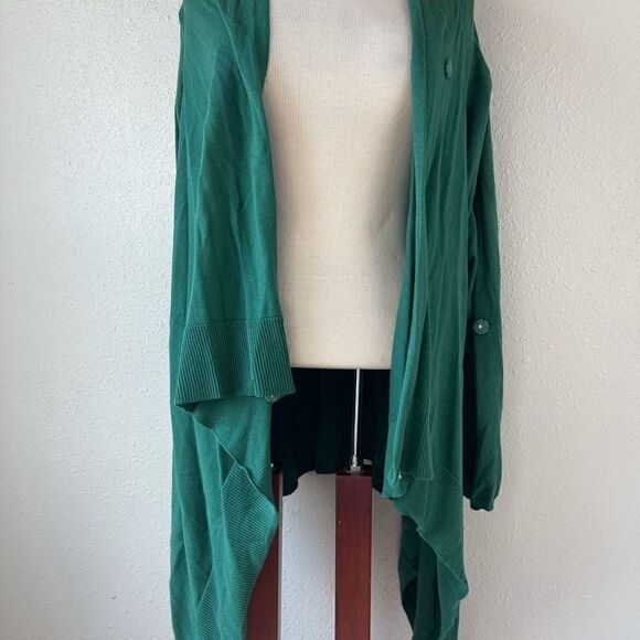 NWT Chaus Women’s Cardigan Sweater Size M - Picture 1 of 6